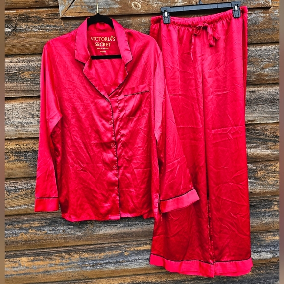Victoria's Secret Other - Vintage Gold Label Victoria's Secret Red & Black Satin 2 Piece Pajama Pants Set